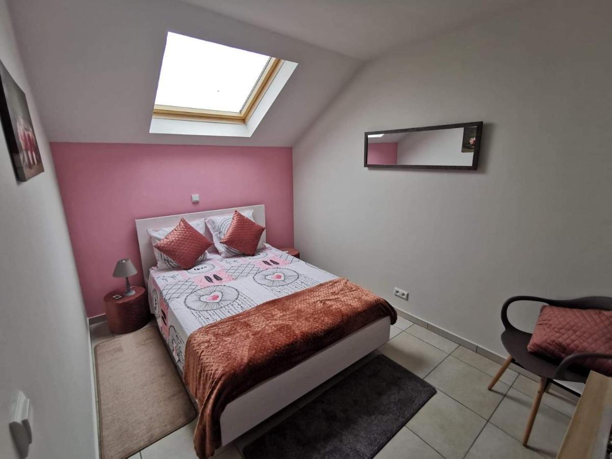 Le Lodges Quievrain Buitenkant foto
