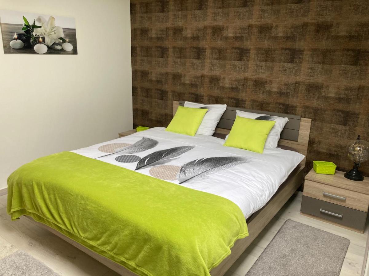 Le Lodges Quievrain Buitenkant foto